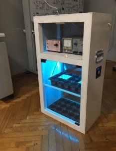 Общий вид биотехнологической установки с предлагаемой системой досвечивания