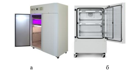 Аналоги биотехнологических установок: а — облучательная камера LED FITOTRON SGC 120; б — камера роста серии KBWF с освещением и контролем влажности