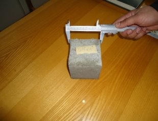 Тестовые кубики из бетонной смеси