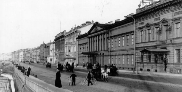 Здание Императорской военной академии на Английской наб., д. 32, 1890 гг.