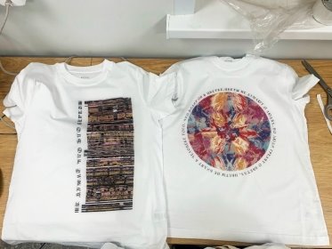 Принтовые рисунки, представленные в материале