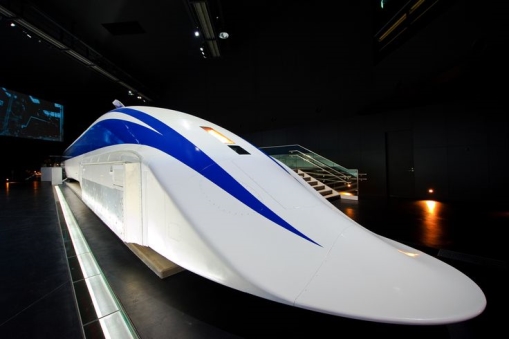 Вытянутая каплевидная форма зарубежного подвижного состава «JR-Maglev»