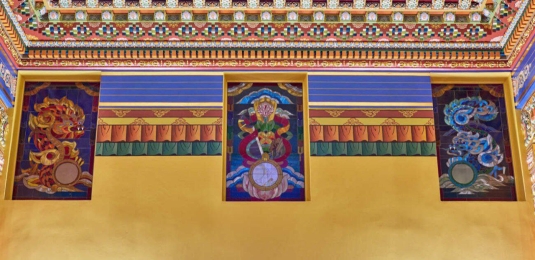 Витражи в Санкт-Петербургском дацане Гунзэчойнэй, 1915 г.