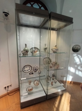 Часть весенней и летней экспозиции выставки «Гжель. Времена года». Фото из личного архива Анастасии Кузнецовой