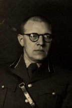 Некий Йоханнес Иоаннович Вингисар (род. в 1897 году в г. Феллине, ныне г. Вильянди; не герой нашего исследования), который в годы ВОВ служил майором в Красной Армии. Источник: Сайт «Память народа. 1941–1945»