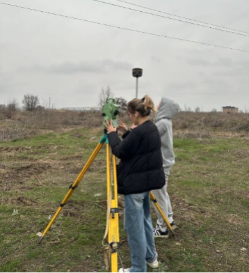 GNSS-приёмник SOUTH Galaxy G1 Plus в полевых условиях