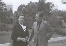Зоя Васильевна Миронова с В. Радченко. Женева, 1973 год. Источник: Радченко В. Главная профессия — разведка. Москва: Вече, 2011. 285 с.