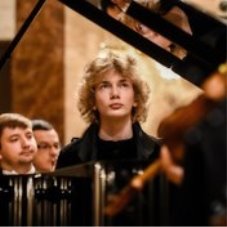 https://grandpianocompetition.com/uploads/filer_public_thumbnails/filer_public/5c/d6/5cd6c313-81ed-4339-b6a6-088559d3c53d/ivan_bessonov.jpg__176x176_q85_crop-center_subsampling-2.jpg