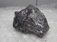 https://brodv.ru/wp-content/uploads/2018/03/Graphite_crystalline.jpg