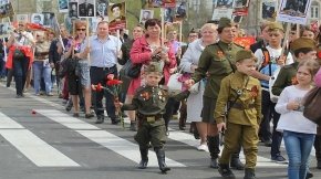 https://s2.stc.all.kpcdn.net/best/irk/glavnye-sobytiya-2017-goda-v-irkutske/images/tild6562-3833-4138-b263-656232353161__inx960x640.jpg