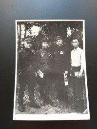 Победители. 1946 год. Овсянников В. А. — второй справа.
