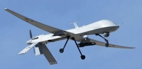 БЛА RQ-1 «Predator» (слева) и RQ-5 «Hanter» (справа)