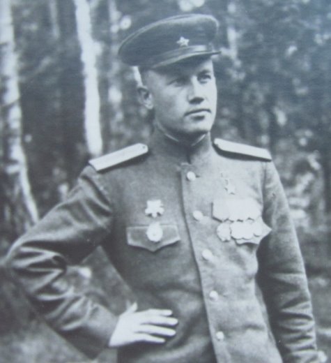 Арнольд Папель. 1946 год. Источник: Фотография из фондов Гдовского музея истории края (г. Гдов, Псковская область)
