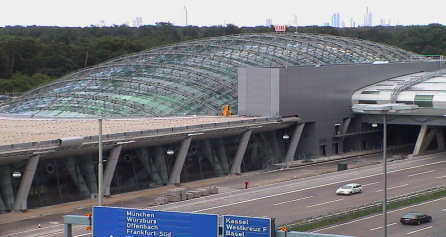 Вокзал поездов дальнего следования Fernbahnhof в г. Франкфурт