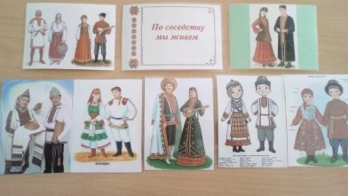 Изображение выглядит как текст, ткань

Автоматически созданное описание