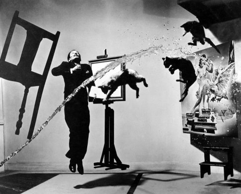 «Dali Atomicus» Ф.Халсман, 1948 г.