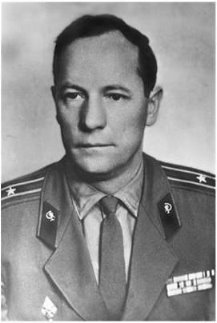 https://upload.wikimedia.org/wikipedia/ru/1/18/%D0%9A%D0%B0%D0%B1%D0%B0%D0%BA%D0%BE%D0%B2_%D0%91%D0%BE%D1%80%D0%B8%D1%81_%D0%94%D0%B5%D0%BC%D0%B5%D0%BD%D1%82%D1%8C%D0%B5%D0%B2%D0%B8%D1%87.jpg