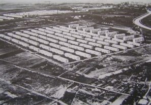 Э. Май и др. Застройка поселка Вестхаузен (Siedlung Westhausen). Франкфурт-на-Майне, Германия. 1929- 1931. (Источник: Ernst May und das Neue Frankfurt. 1925–1930. Berlin, 1986. S. 116)