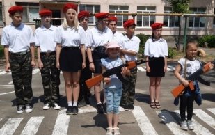 Юнармейцы школы № 18 в ДОУ № 37
