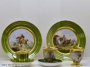 Гербовый сервиз (по реестру о поступлении, «фарфоровый сервиз, вызолоченный, с разными фигурами») 1827