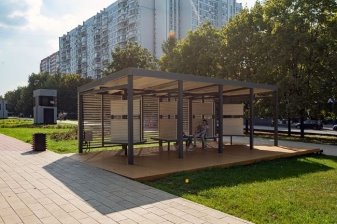 Скамьи и беседки в городской среде