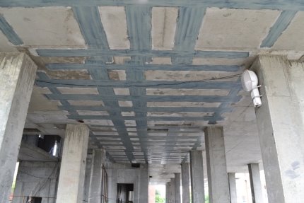 Усиление плит перекрытия углеволокном