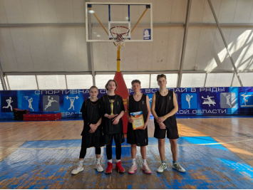 Учащиеся объединения, занявшие III место в Октябрьском районе в соревнованиях по стритболу в рамках Спартакиады школьников «Олимпийские надежды» среди учащихся 5–7 классов общеобразовательных учреждений города Пензы
