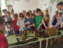 G:\2024-2025 учебный год\ФОТО\Грант_Нет милей родного края\2. Занятия музея\1 Великая Отечественная война\IMG_20250418_110339.jpg