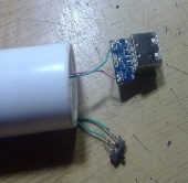 Припаивание проводов к зарядному устройству и кнопки