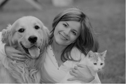 http://woman-talk.com/wp-content/uploads/2016/03/dog_cat_lady_pets-resized-600.png