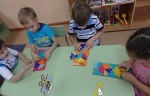 D:\Мои документы\Documents\что я использую на занятии\игры воскобовича.JPG
