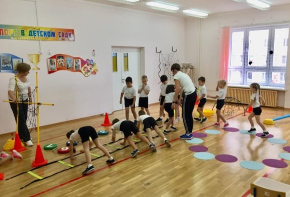 F:\МЕТОДИЧЕСКАЯ РАБОТА В 40 ДЕТСАДУ\2019-2020\фестиваль_дс40\фото\IMG-20191022-WA0025.jpg