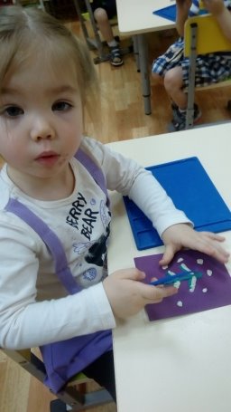 C:\Users\ленаиваня\Desktop\Группа 2019\Дети в декабре 2019\IMG_20191202_100905.jpg