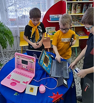 C:\Users\User\Desktop\4 группа 2021-2022 подг гр\Ювелирный салон Комп\image-2022-01-22 10_15_43.jpg