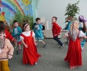 C:\Users\Администратор\Desktop\гуси-лебеди постановка\P1100724.JPG