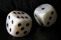 https://upload.wikimedia.org/wikipedia/commons/6/6a/Dice.jpg