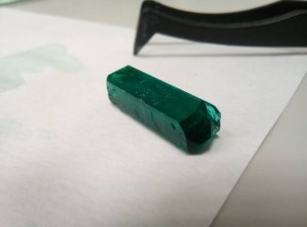 Кристалл никелевого купороса