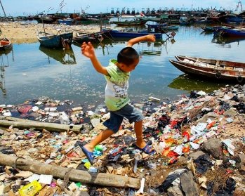 Загрязнение воды