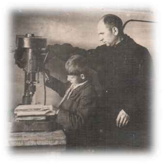 Павлов Григорий Павлович — учитель столярного труда