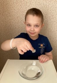 Растворение биопластика из крахмала в воде