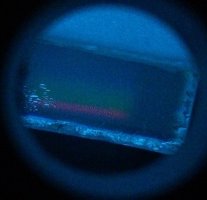 Грань призмы не параллельна срезу фотографии