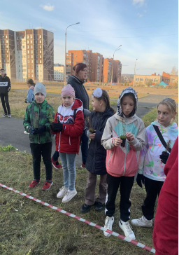 Посадка аллеи в честь юбилея школы
