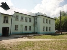 Фотография оборотной стороны вспомогательного корпуса