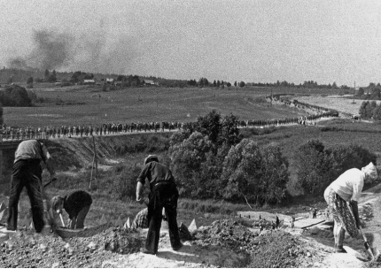 Строительство оборонительных рубежей на Лужском рубеже обороны Ленинграда под командованием И. Г. Зубкова