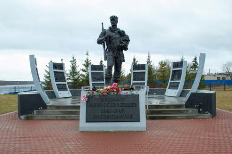 Памятник «Героям Метростроя» в посёлке Дубровка, г. Санкт-Петербург
