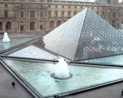 Практичный параллелепипед и устойчивая пирамида